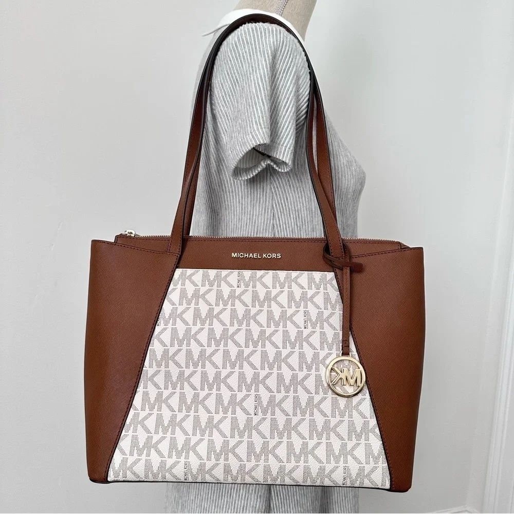 New Michael Kors Maddie Signature Tote Carryall Bag in Vanilla